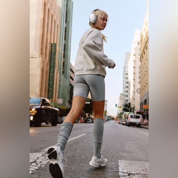 NWT Free People For The Win Pullover in Oatmeal Heather - Picture 4 of 4